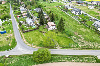 Prodej pozemku 1968 m², Jevany