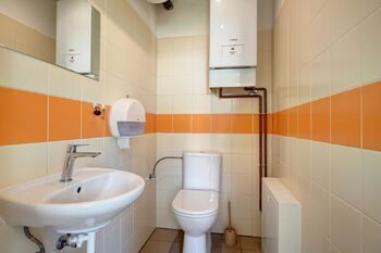 Pronájem obchodních prostor 56 m², Oslavany