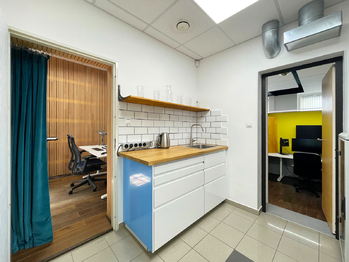 Pronájem obchodních prostor 60 m², Praha 2 - Nusle