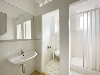 Pronájem obchodních prostor 60 m², Praha 2 - Nusle