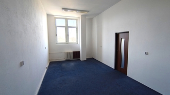 Pronájem obchodních prostor 2000 m², Děčín