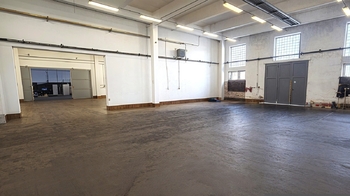 Pronájem obchodních prostor 2000 m², Děčín