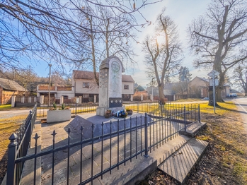 Prodej pozemku 1000 m², Pozdeň