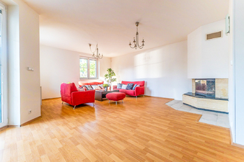 Prodej domu 203 m², Praha 5 - Slivenec