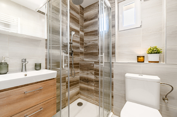 Prodej domu 254 m², Šestajovice