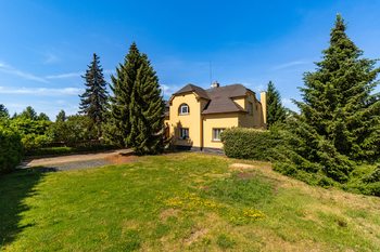 Prodej domu 163 m², Šestajovice