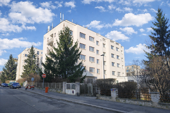 Prodej bytu 1+1 v osobním vlastnictví 54 m², Praha 6 - Břevnov