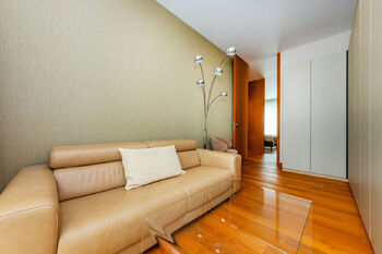 Prodej bytu 6 a více v osobním vlastnictví 296 m², Praha 4 - Braník