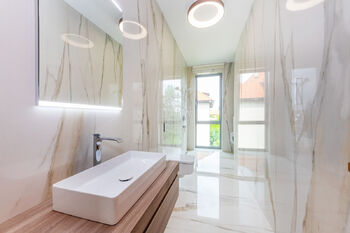 Prodej bytu 6 a více v osobním vlastnictví 296 m², Praha 4 - Braník