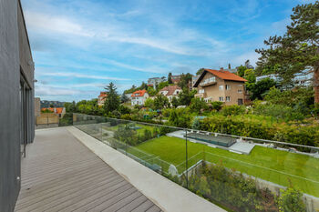 Prodej bytu 6 a více v osobním vlastnictví 296 m², Praha 4 - Braník