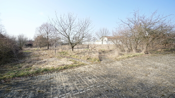 Prodej nájemního domu 1145 m², Petříkov