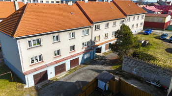Prodej garáže 472 m², Bor