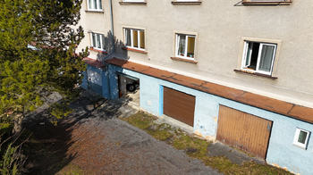 Prodej garáže 472 m², Bor