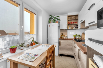 Prodej bytu 3+1 v osobním vlastnictví 69 m², Ostroměř