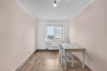 Prodej bytu 3+1 v osobním vlastnictví 69 m², Ostroměř