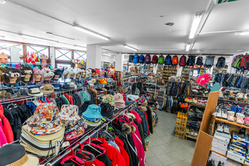 Prodej obchodních prostor 283 m², Harrachov