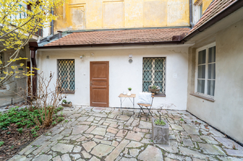 Prodej bytu 3+1 v osobním vlastnictví 57 m², Praha 1 - Malá Strana