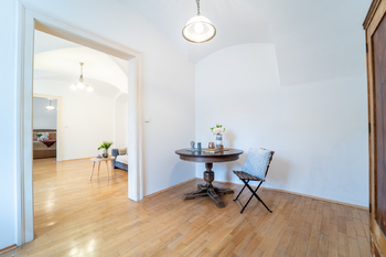 Prodej bytu 3+1 v osobním vlastnictví 57 m², Praha 1 - Malá Strana