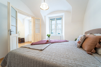 Prodej bytu 3+1 v osobním vlastnictví 57 m², Praha 1 - Malá Strana