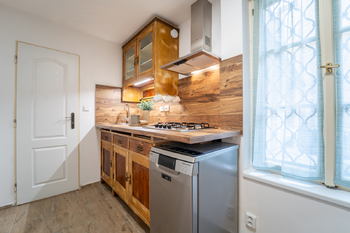 Prodej bytu 3+1 v osobním vlastnictví 57 m², Praha 1 - Malá Strana