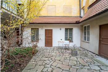 Prodej bytu 3+1 v osobním vlastnictví 57 m², Praha 1 - Malá Strana