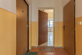 Prodej bytu 1+kk v osobním vlastnictví 33 m², Litvínov