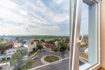 Prodej bytu 1+kk v osobním vlastnictví 33 m², Litvínov