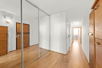 Prodej bytu 3+kk v osobním vlastnictví 83 m², Praha 5 - Stodůlky