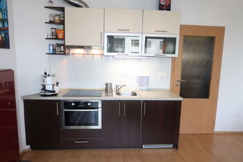 Pronájem bytu 1+kk v osobním vlastnictví 30 m², Praha 9 - Hloubětín