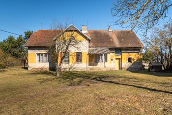 Prodej domu 150 m², Skryje