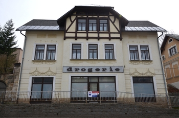 Exteriér budovy  - Pronájem obchodních prostor 78 m², Rokytnice nad Jizerou 