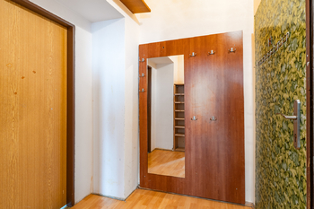 Vstupní chodba - Prodej bytu 3+1 v osobním vlastnictví 79 m², Uničov