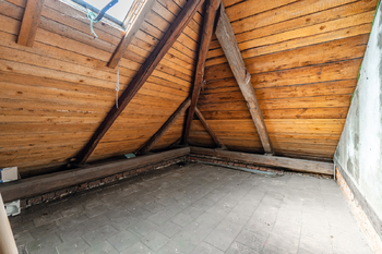 Uzamykatelný půdní prostor - Prodej bytu 3+1 v osobním vlastnictví 79 m², Uničov