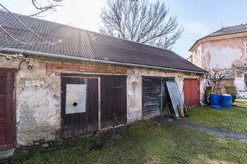 Garáž - Prodej bytu 3+1 v osobním vlastnictví 79 m², Uničov