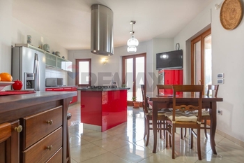 Prodej domu 800 m², Castel Frentano