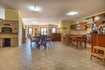 Prodej domu 800 m², Castel Frentano