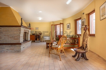 Prodej domu 800 m², Castel Frentano