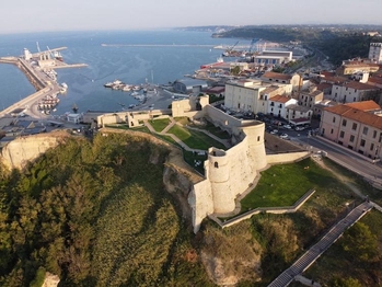 Ortona - Prodej domu 800 m², Castel Frentano