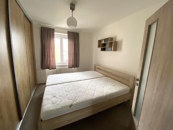 ložnice - Pronájem bytu 3+1 v osobním vlastnictví 70 m², Plzeň