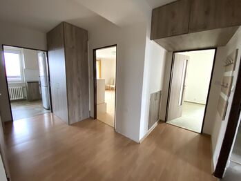 předsíň - Pronájem bytu 3+1 v osobním vlastnictví 70 m², Plzeň
