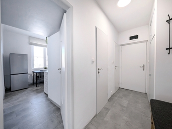 Prodej bytu 2+1 v osobním vlastnictví 54 m², Praha 9 - Hloubětín