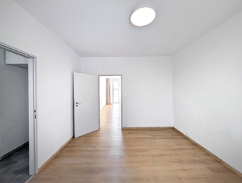 Prodej bytu 2+1 v osobním vlastnictví 54 m², Praha 9 - Hloubětín