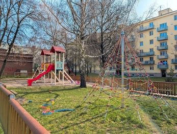 Prodej bytu 2+1 v osobním vlastnictví 54 m², Praha 9 - Hloubětín