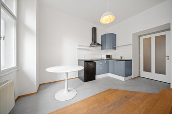 Prodej bytu 2+kk v osobním vlastnictví 38 m², Praha 10 - Vršovice