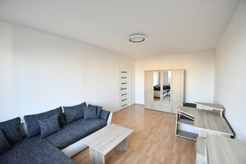 Pronájem bytu 1+1 v družstevním vlastnictví 41 m², Hradec Králové