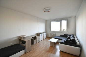 Pronájem bytu 1+1 v družstevním vlastnictví 41 m², Hradec Králové