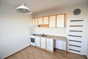 Pronájem bytu 1+1 v družstevním vlastnictví 41 m², Hradec Králové