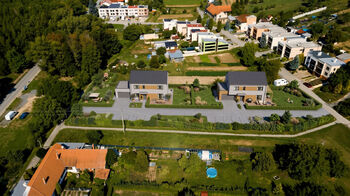 Prodej pozemku 2330 m², Milešovice