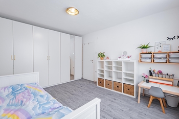 Ložnice/dětský pokoj. - Pronájem bytu 2+1 v osobním vlastnictví 51 m², Jindřichův Hradec