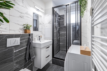 Koupelna. - Pronájem bytu 2+1 v osobním vlastnictví 51 m², Jindřichův Hradec